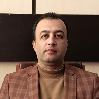 مهندس بابک احمدزاده